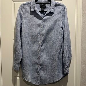 Tahari Light Blue Casual Button-Down Shirt